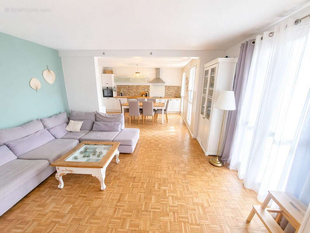 Appartement à MARSEILLE-11E