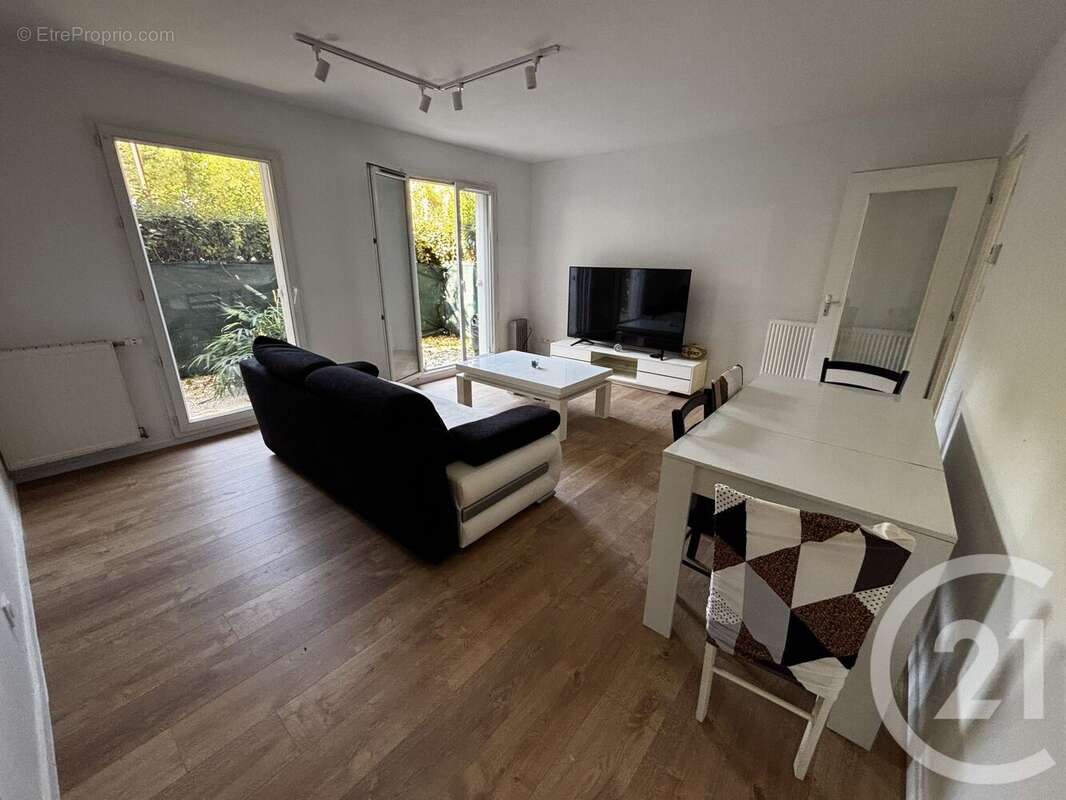 Appartement à LABARTHE-SUR-LEZE