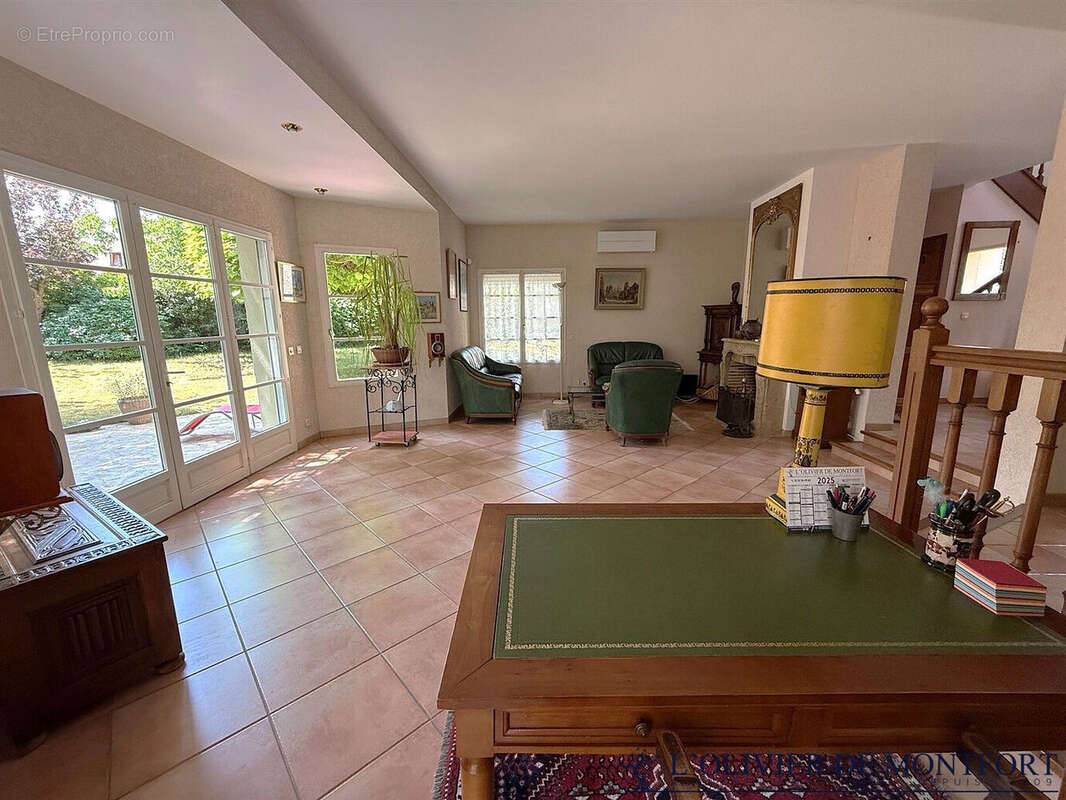 Maison à MONTFORT-L'AMAURY