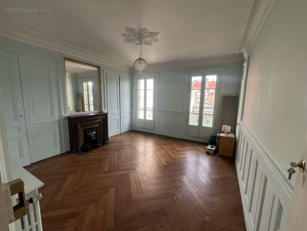 Appartement à LYON-1E