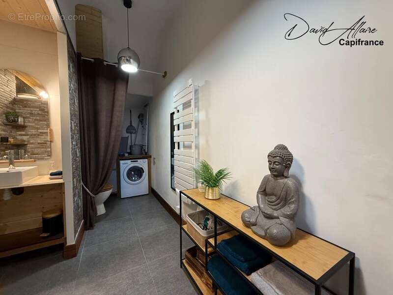 Appartement à LARAGNE-MONTEGLIN