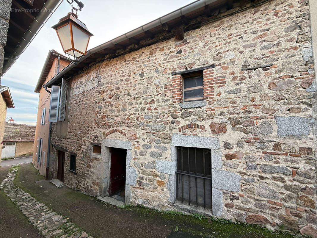 Maison à SAINT-HAON-LE-CHATEL