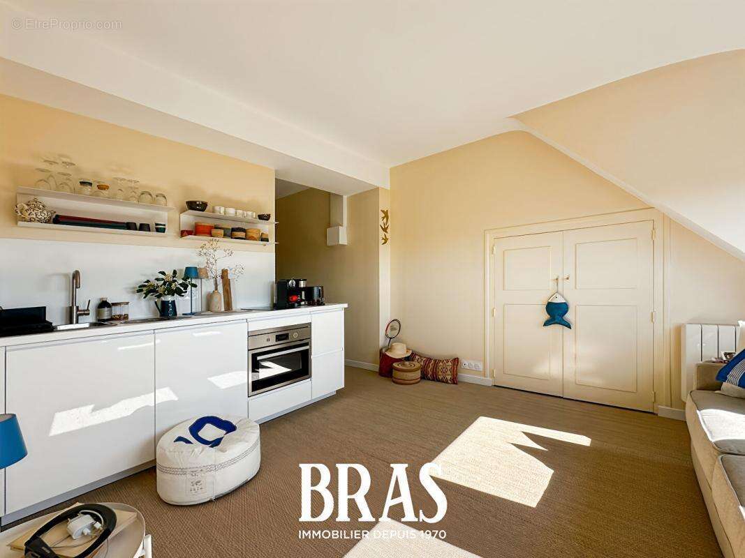 Appartement à LE POULIGUEN