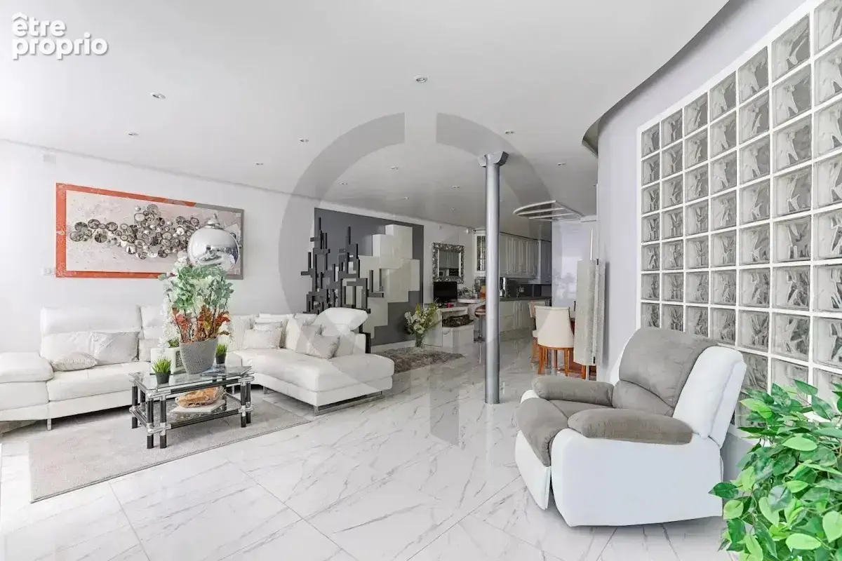 Montorgueil - MAISON 5 pièces 157,25 m2 - photo 2