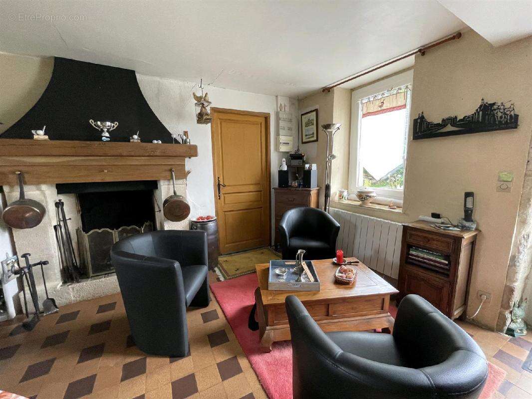 Maison à LE PIN-AU-HARAS