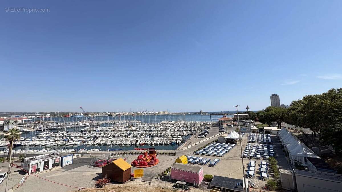 Appartement Type 3  Etat Neuf avec vue mer et port – Terrasse, parking, résidence sécurisée – Port-de-Bouc - photo 24