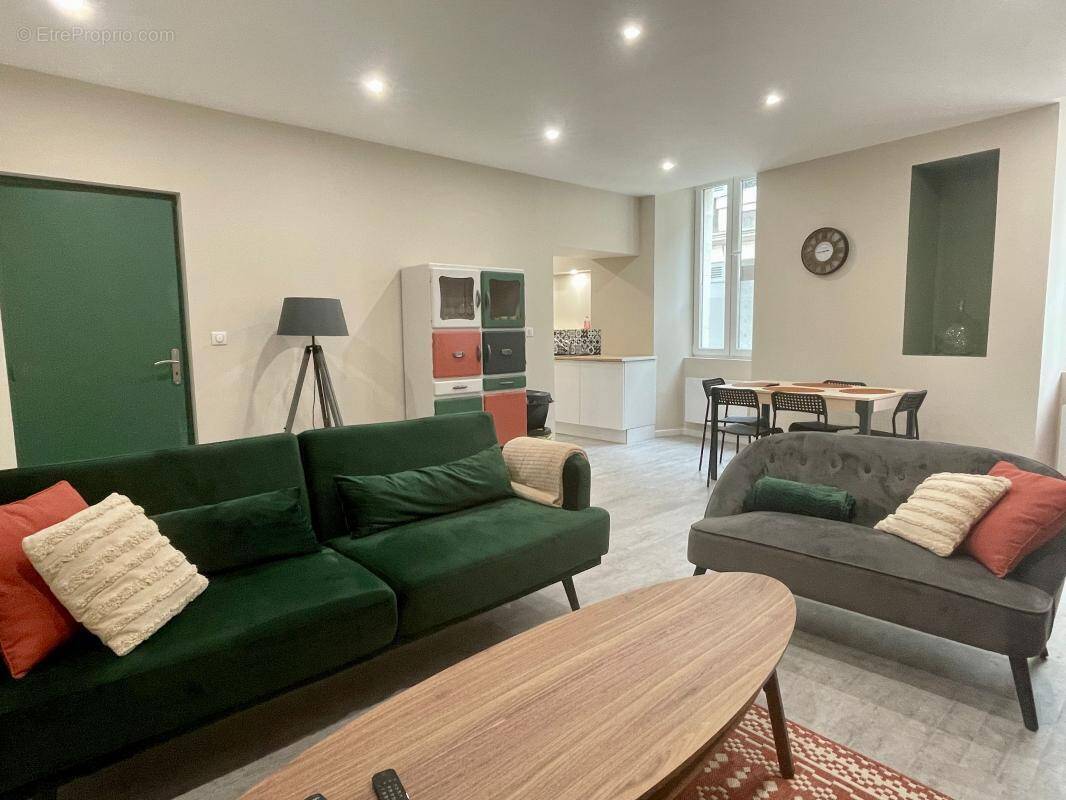 Appartement à SAINT-ASTIER