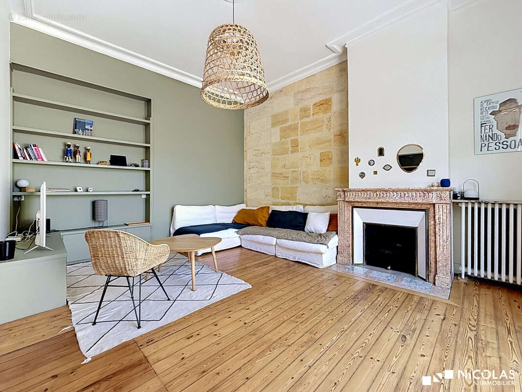 Appartement à BORDEAUX
