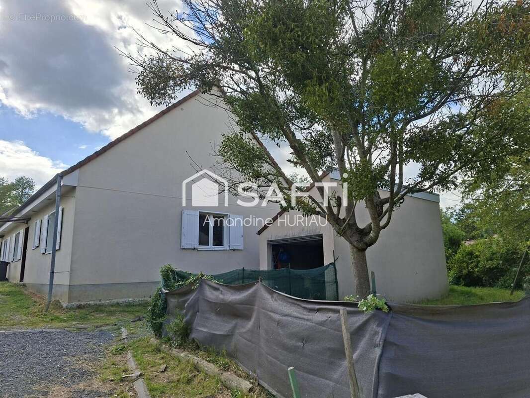 Photo 4 - Maison à BELLENAVES