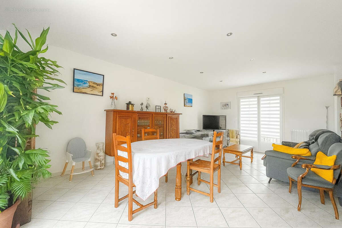 Maison à CHAMPIGNY-SUR-MARNE