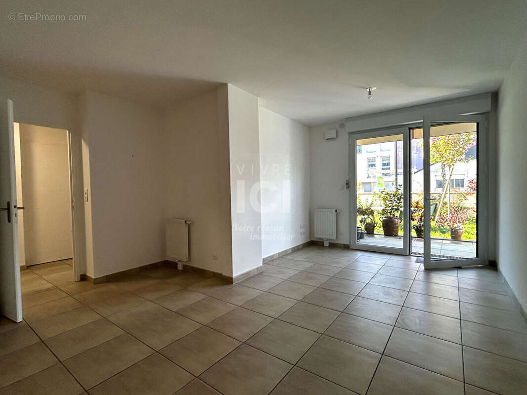 Appartement à SAUTRON