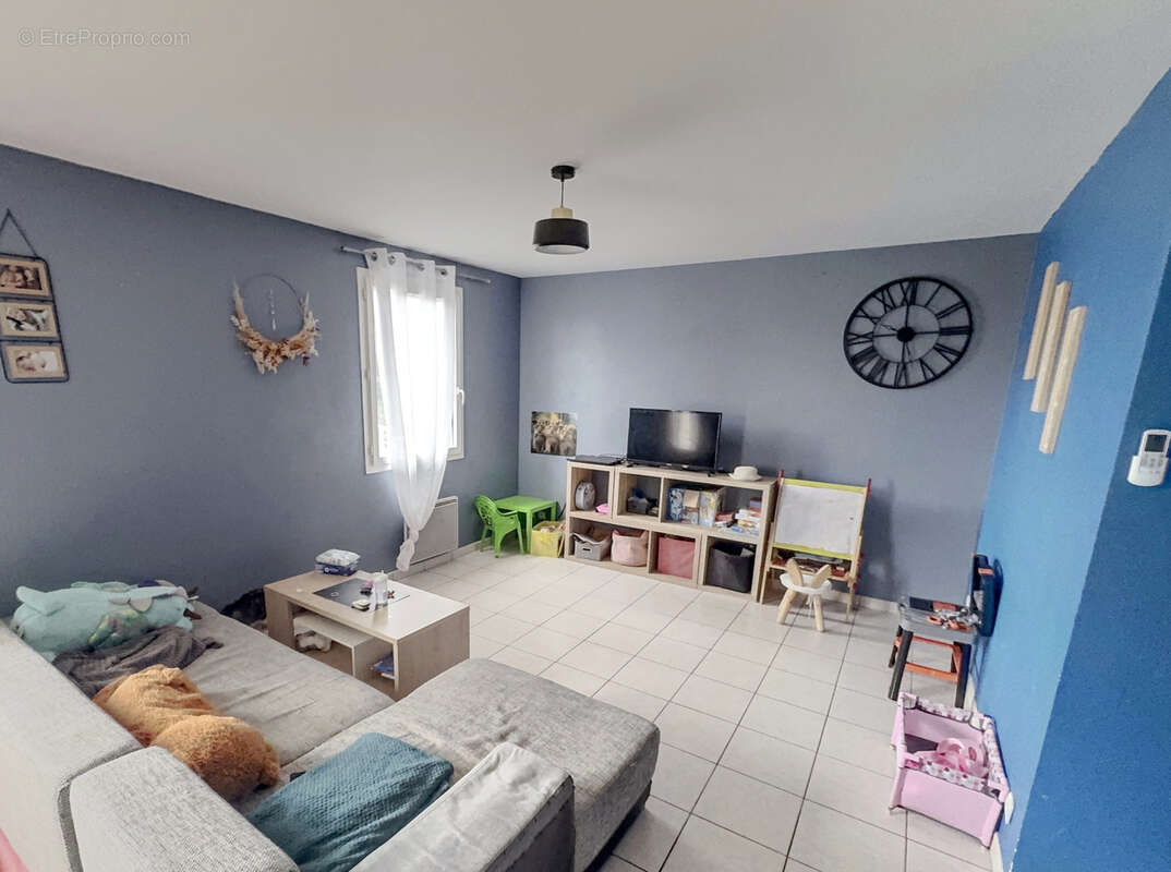 Maison à LESCOUT