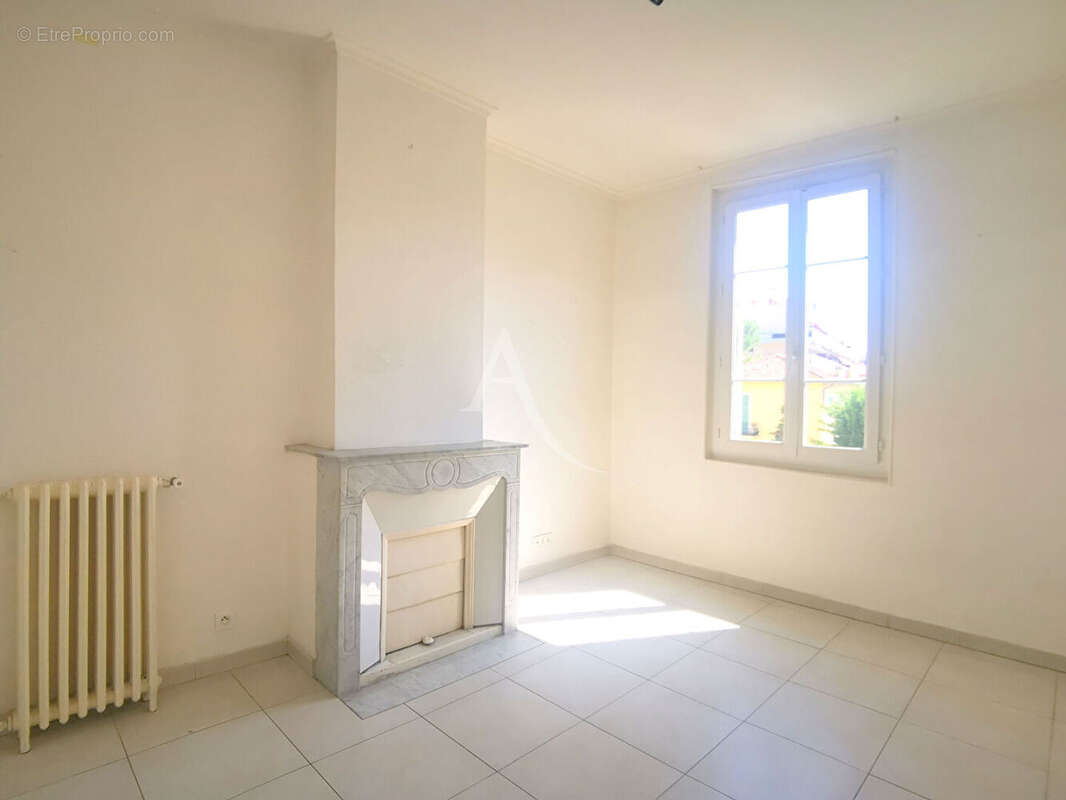 Saint maurice : appartement 3 pieces lumineux - photo 3