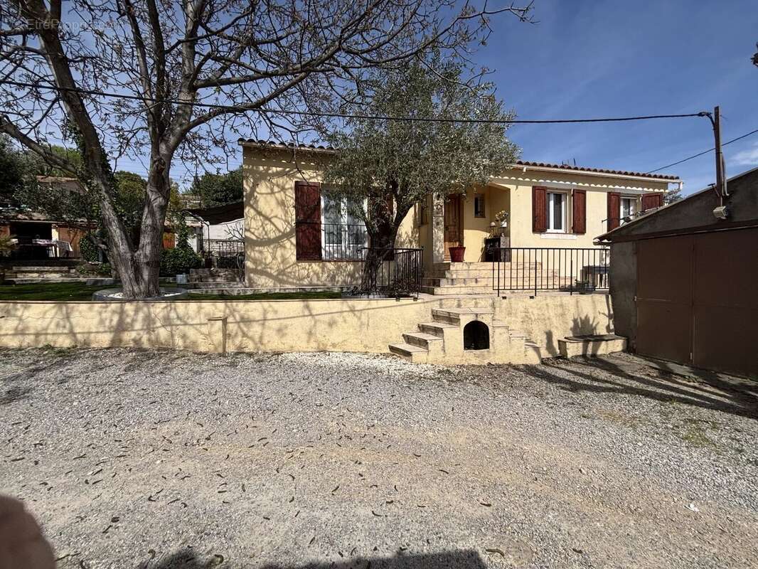 Maison à DRAGUIGNAN