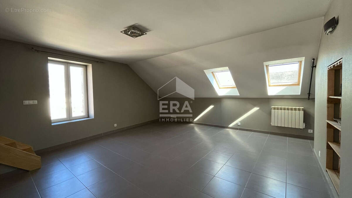 Appartement à INTVILLE-LA-GUETARD