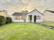 Maison à MONCHECOURT