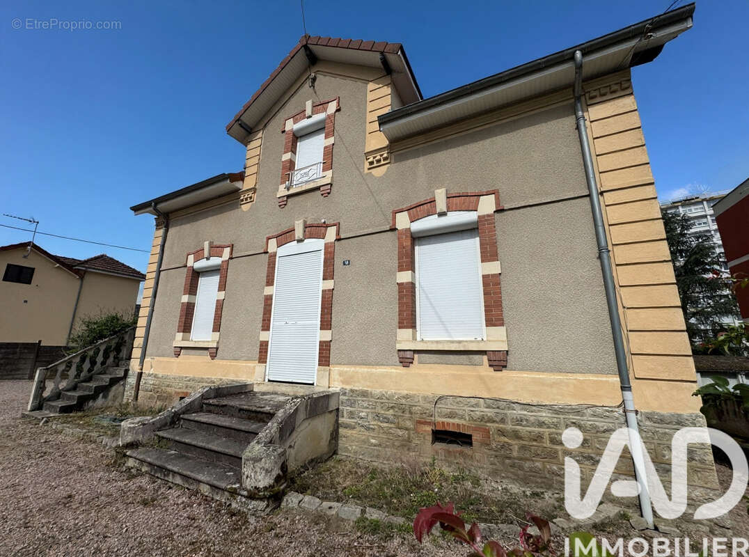 Photo 2 - Maison à MONTCEAU-LES-MINES