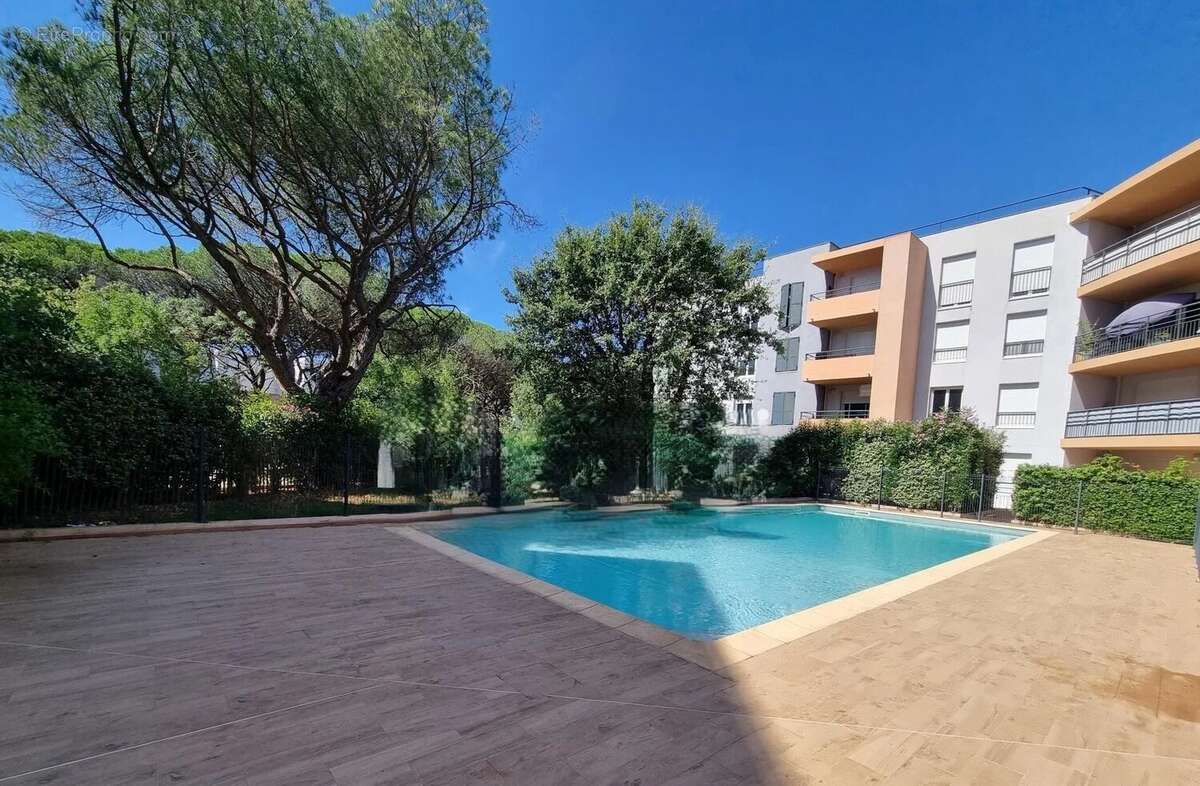 Appartement à FREJUS