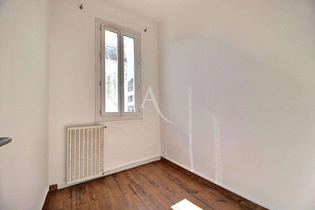 Appartement à MARSEILLE-5E