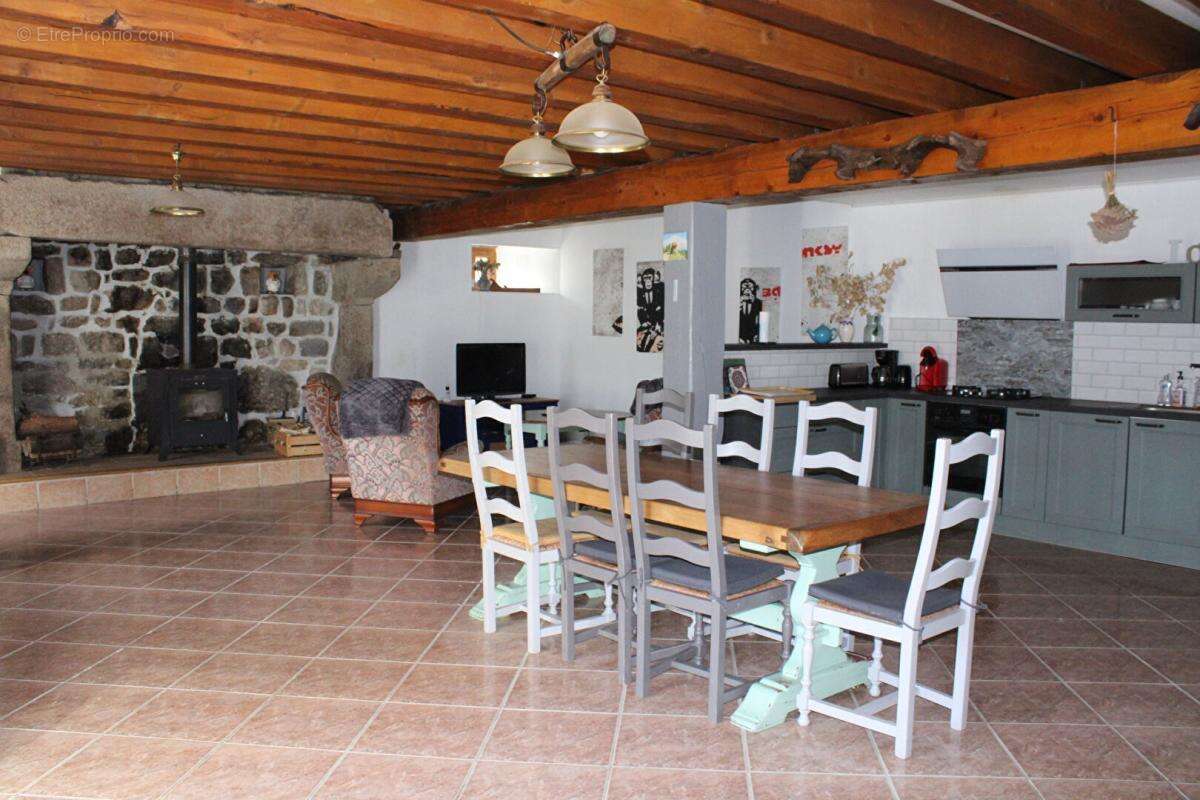 Maison Grandrieu 4 pièce(s) 130 m2 - photo 2
