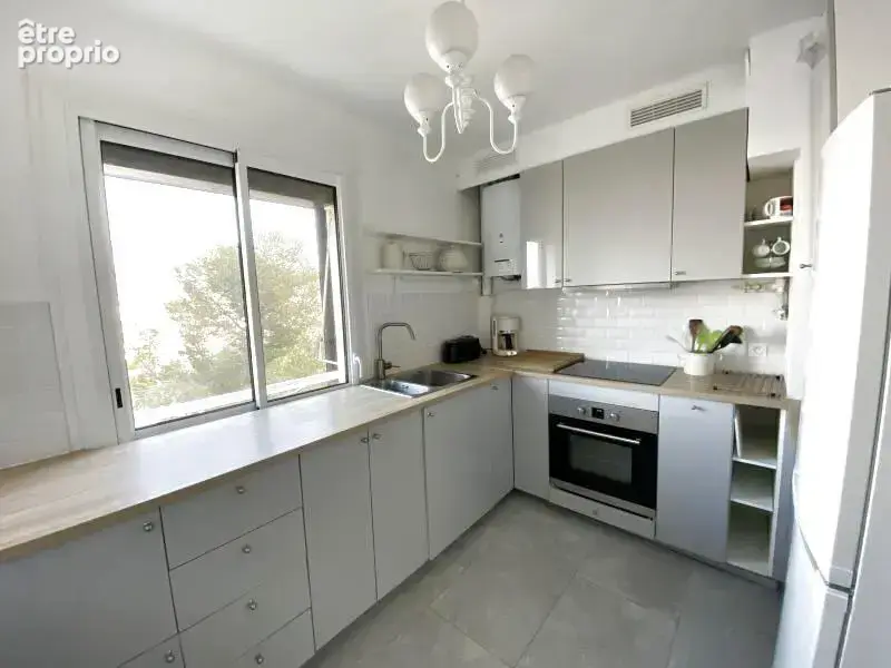À vendre LAMALGUE   T4 de 75 m2 au dernier étage - photo 3