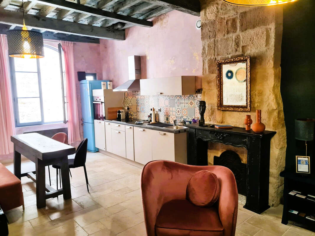Centre Uzès. Très charmant appart meublé 2 chambres à 100 mètres de la Place aux Herbes - photo 2
