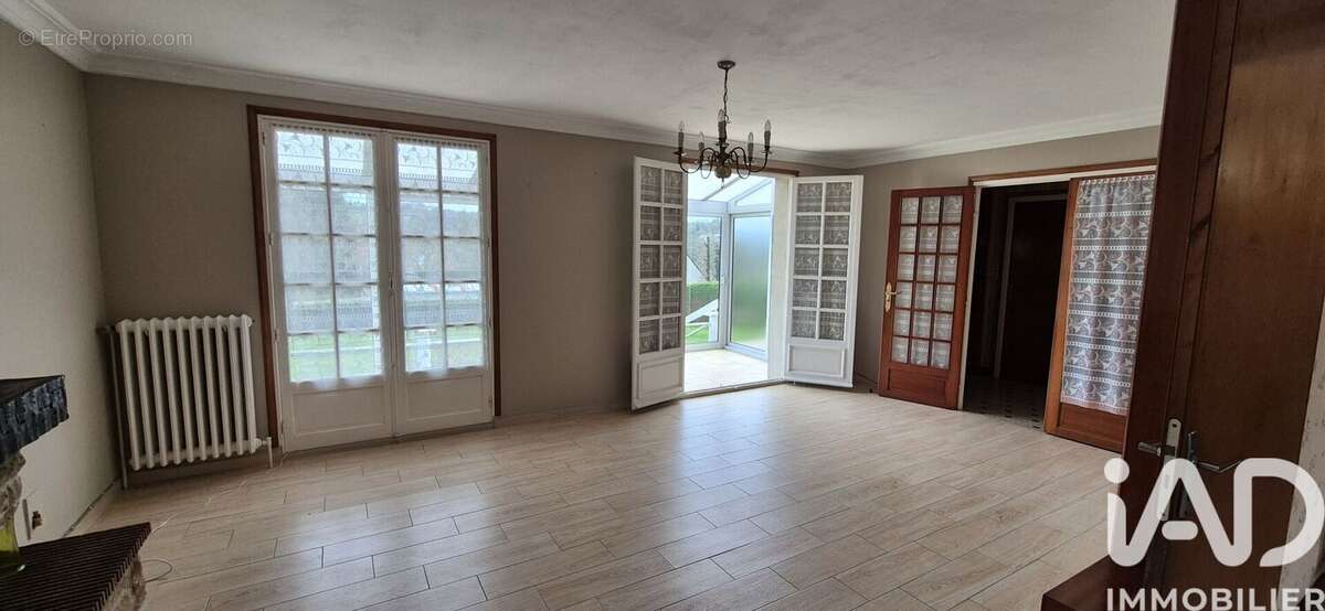 Photo 8 - Maison à PLOUNEVEZEL