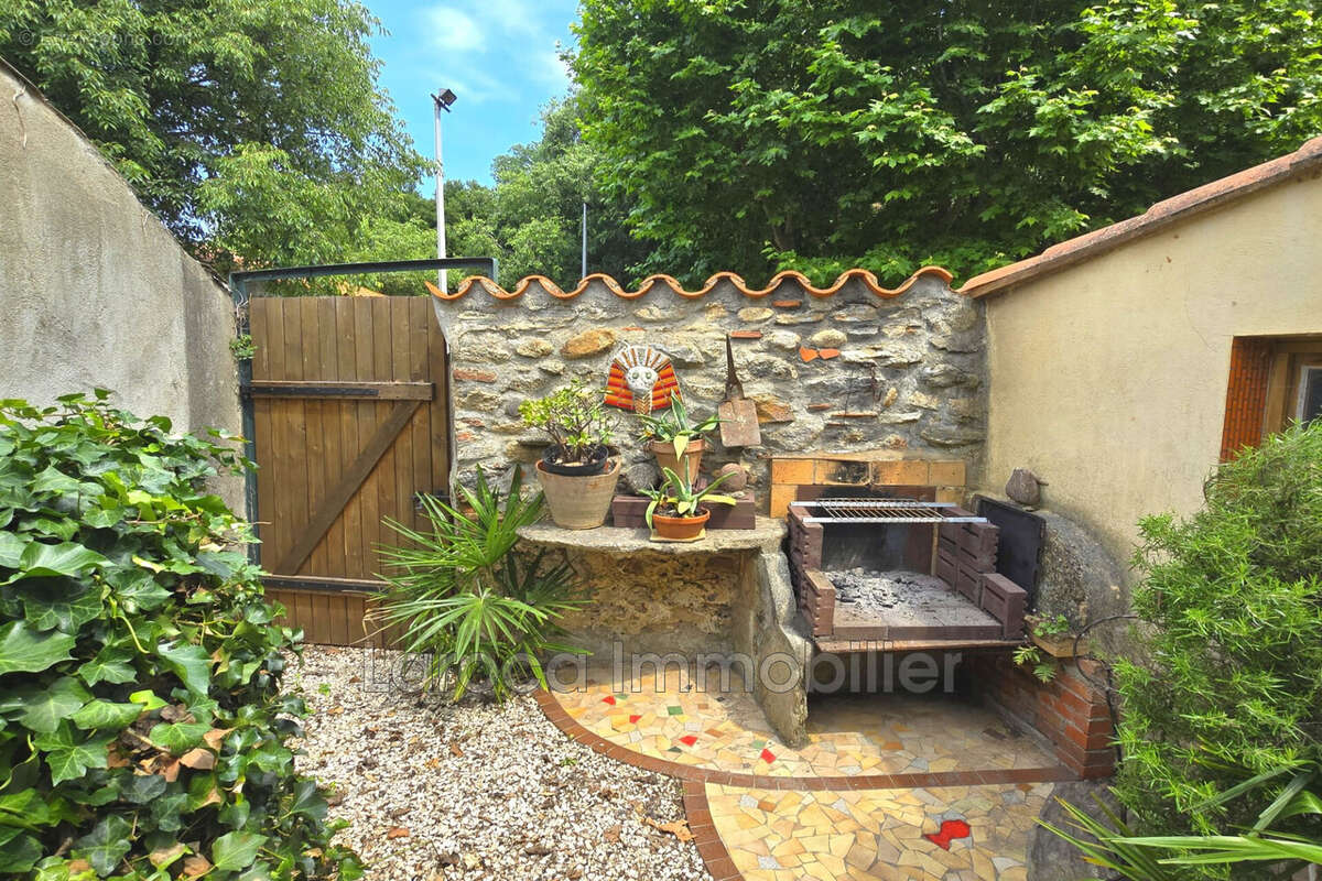 Maison à LAROQUE-DES-ALBERES