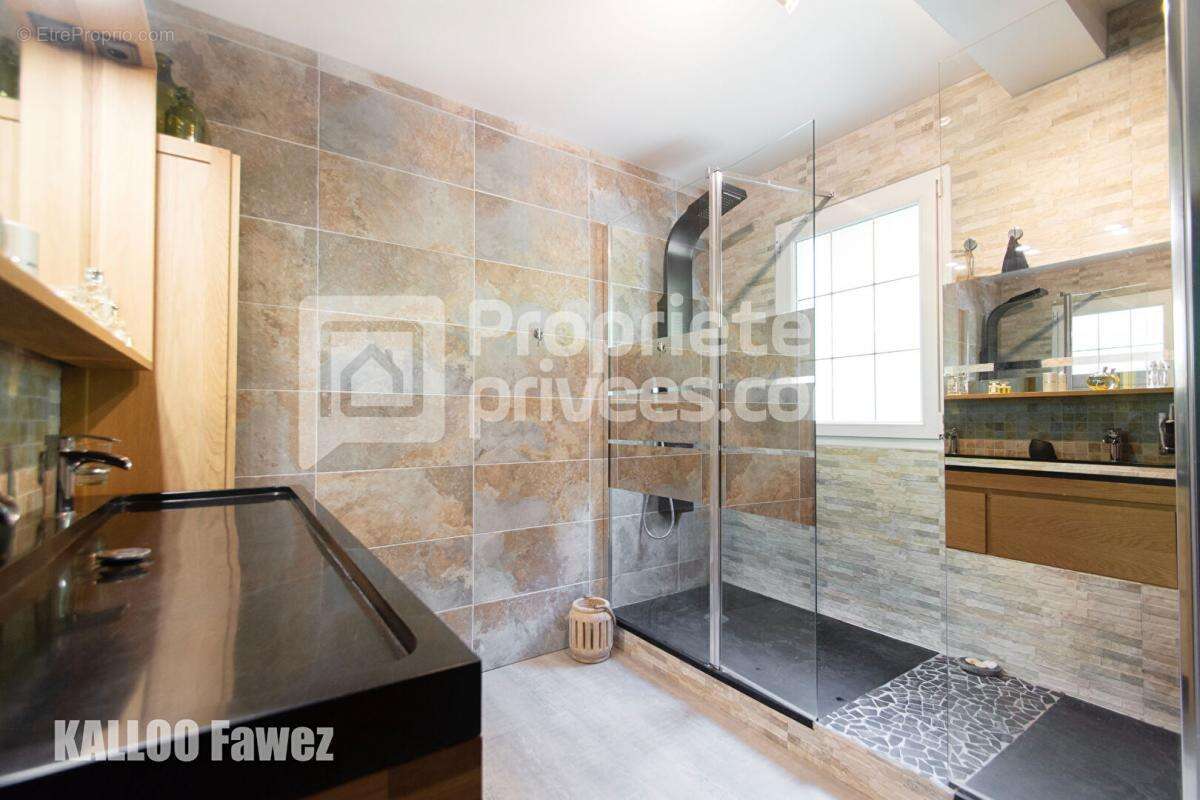 Maison à LE COUDRAY-MONTCEAUX