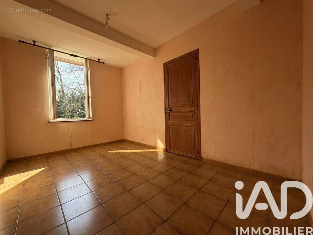 Maison 135 m² à Reynies  - photo 6