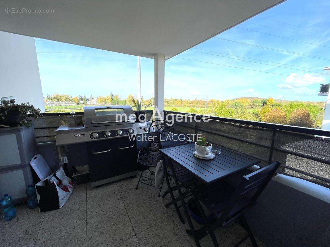 Appartement à ELANCOURT