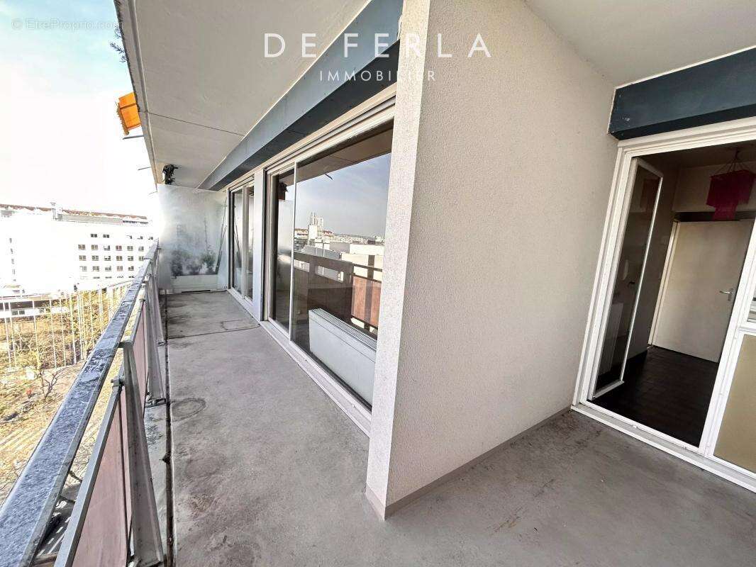 Appartement à PARIS-15E