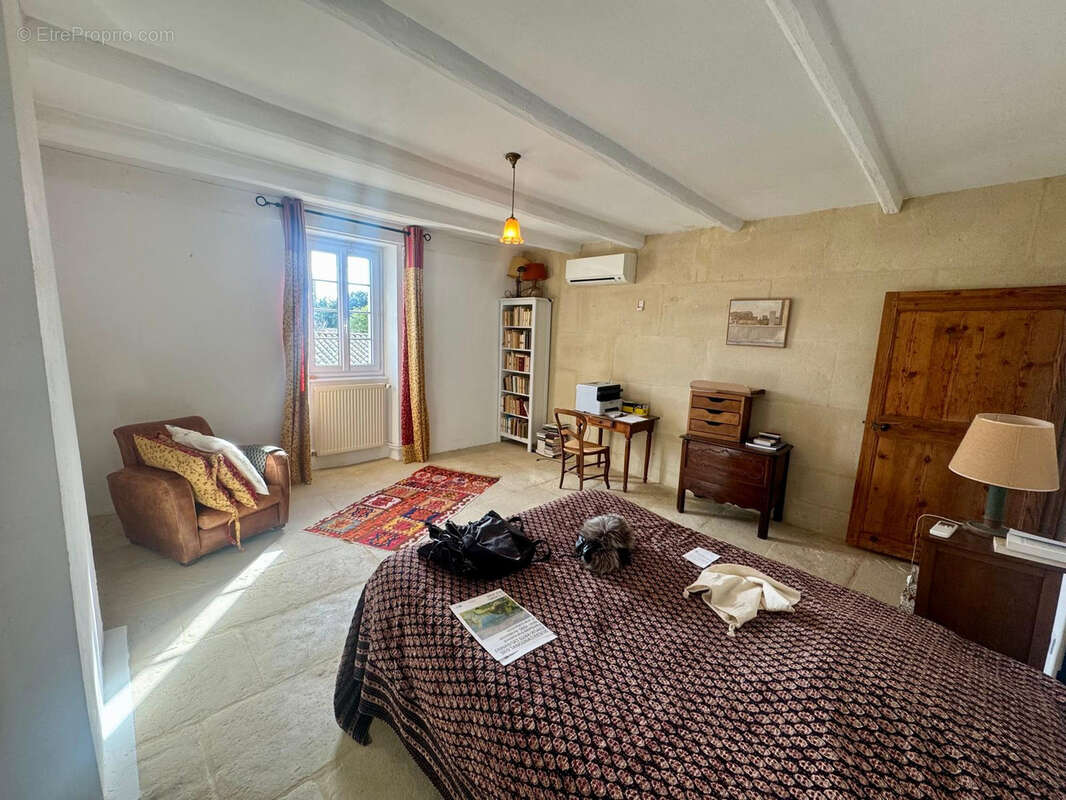 Maison à GRIGNAN