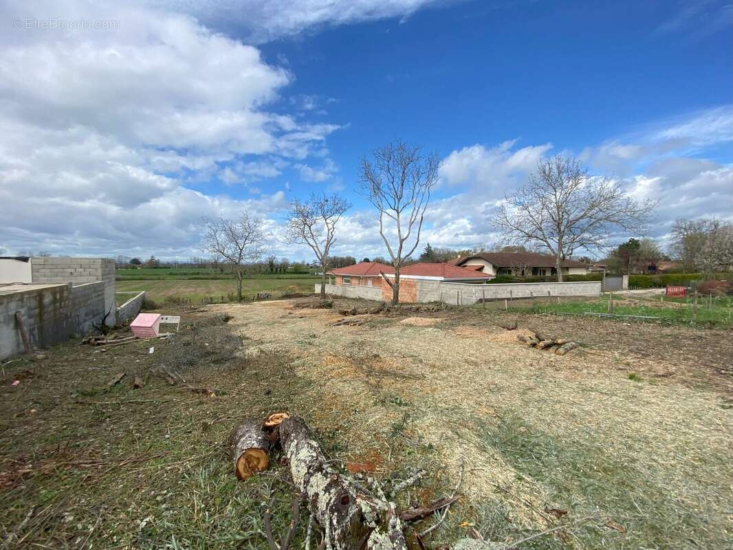 Terrain à SAINT-JUST