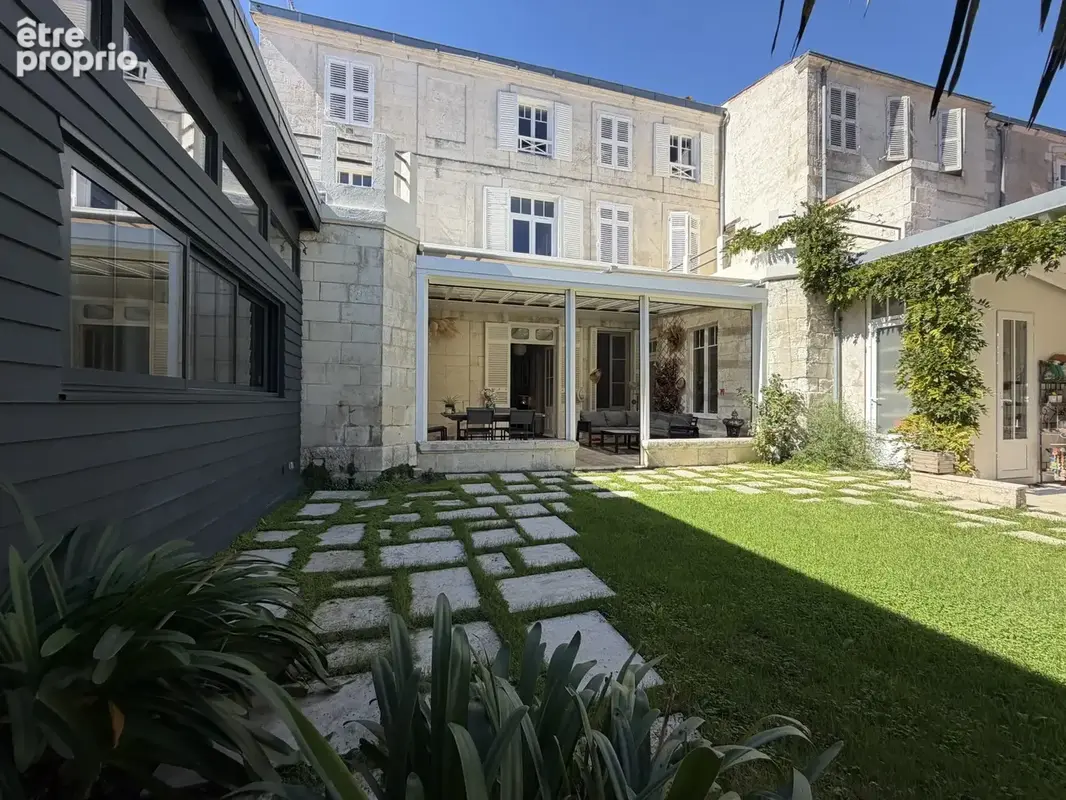 Maison 7 pièces 297 m² à vendre à La Rochelle (17000) - photo 6