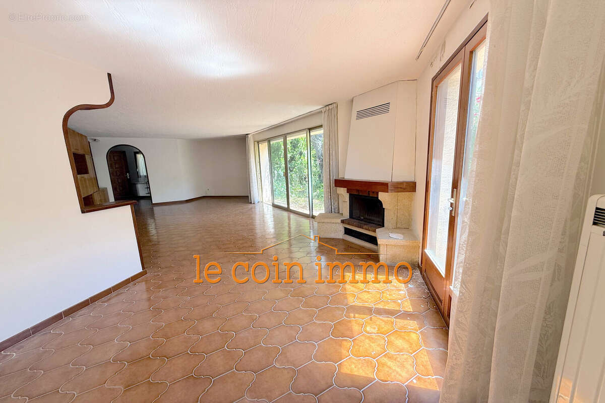 Maison à ANTIBES