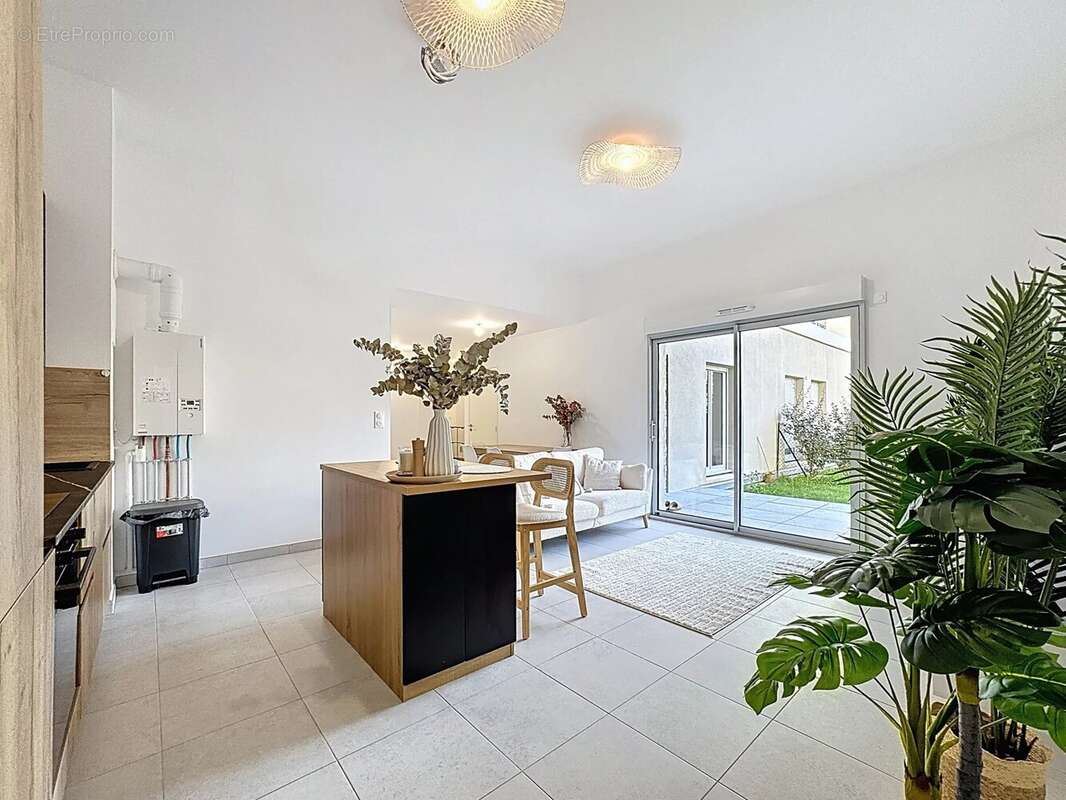 Appartement à LE CANNET