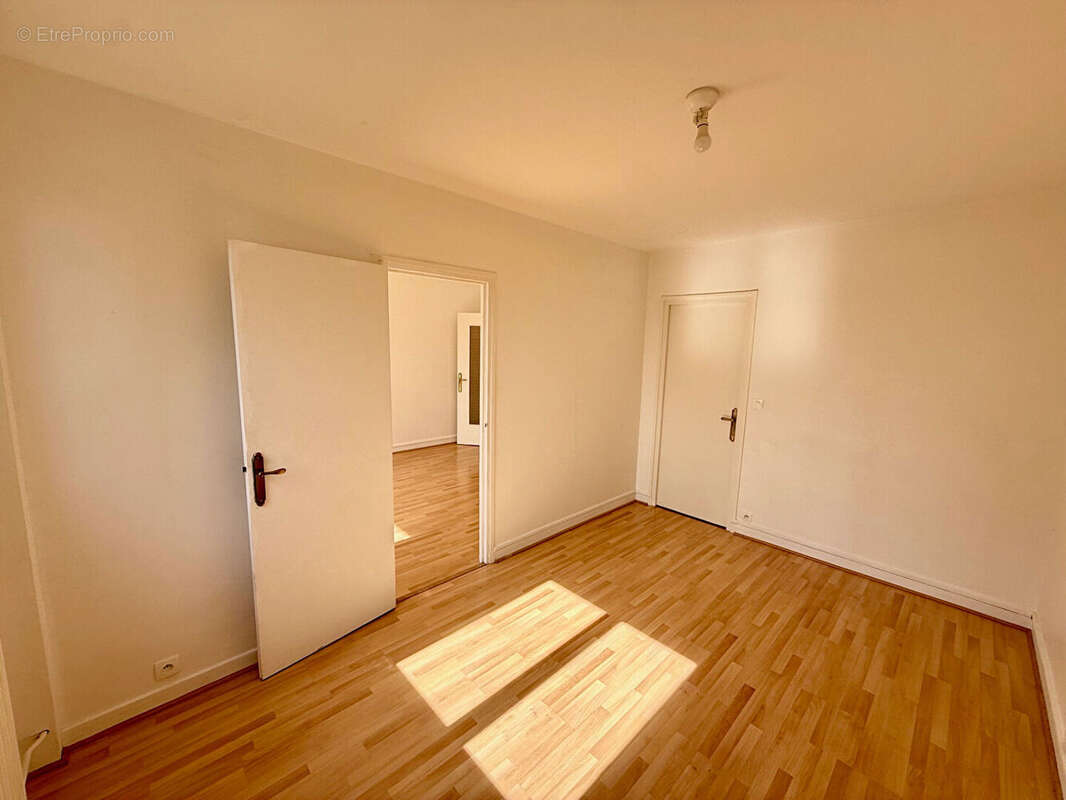 Appartement à CHATILLON