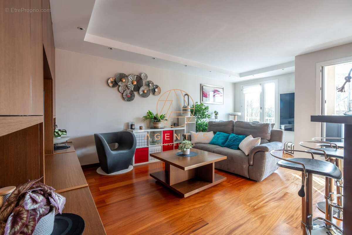 Appartement à LE PERREUX-SUR-MARNE