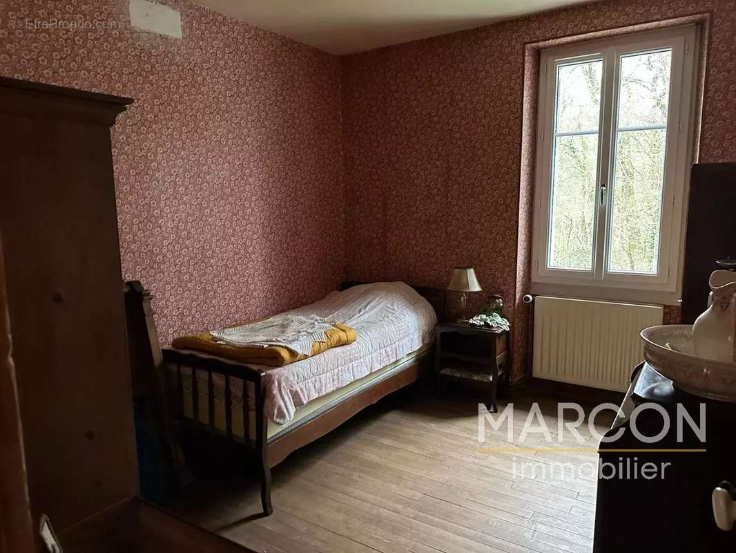 Maison à SAINT-GAULTIER