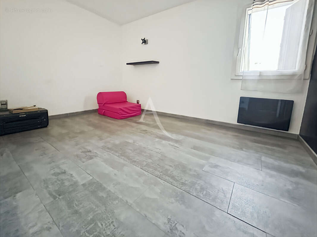 Maison à COURDIMANCHE