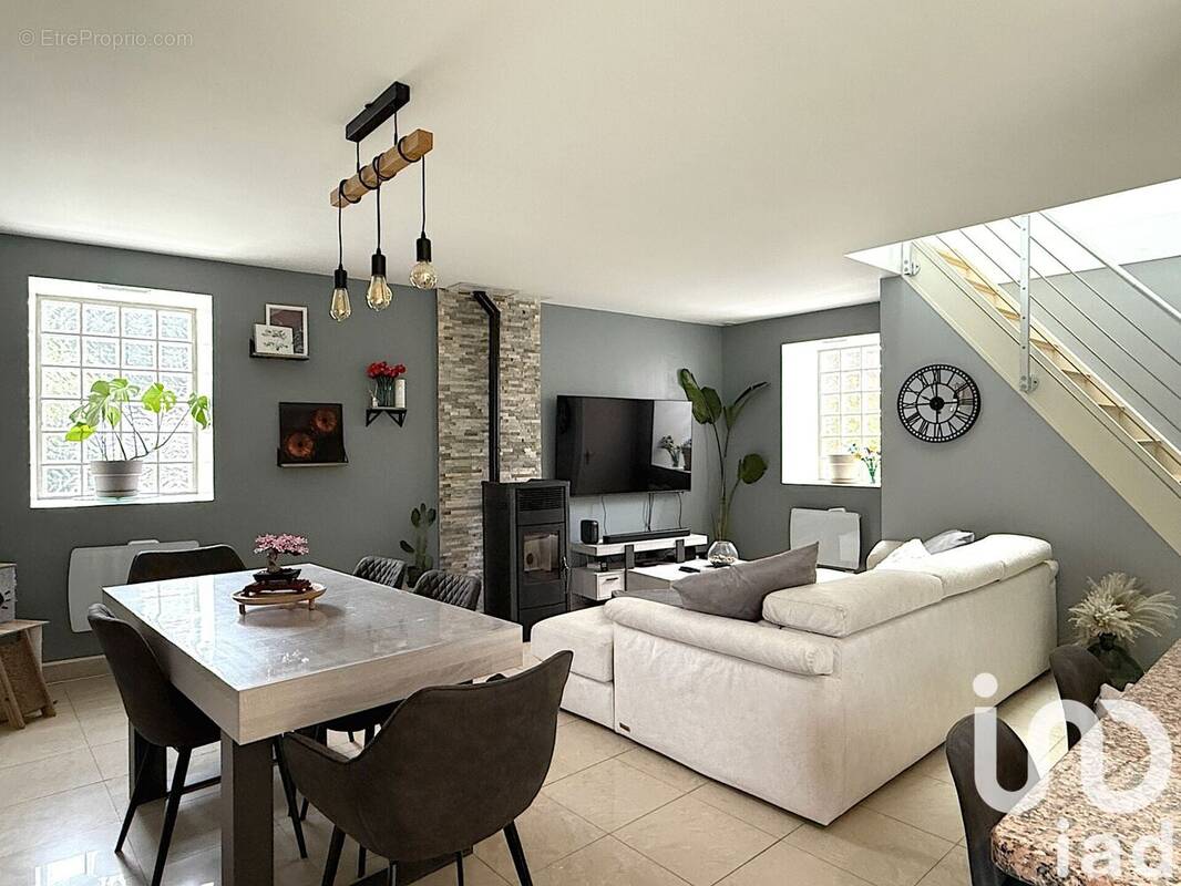 Photo 1 - Maison à LE PERRAY-EN-YVELINES