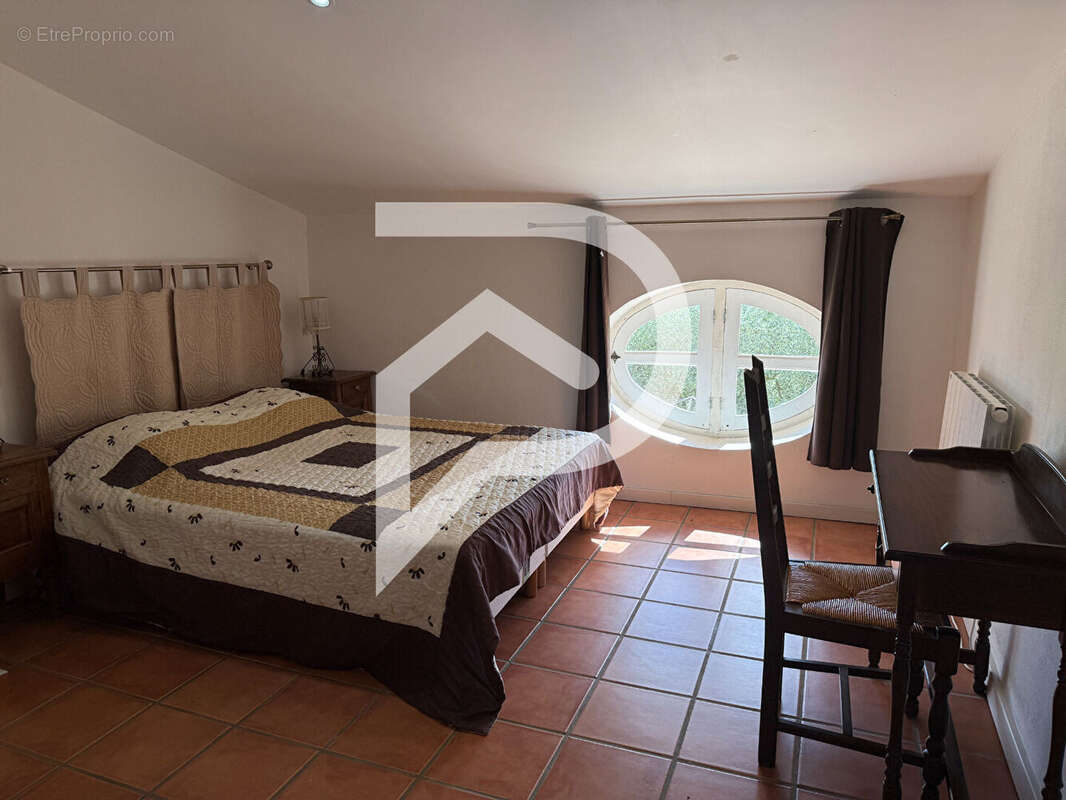 Maison à SAINT-JULIEN