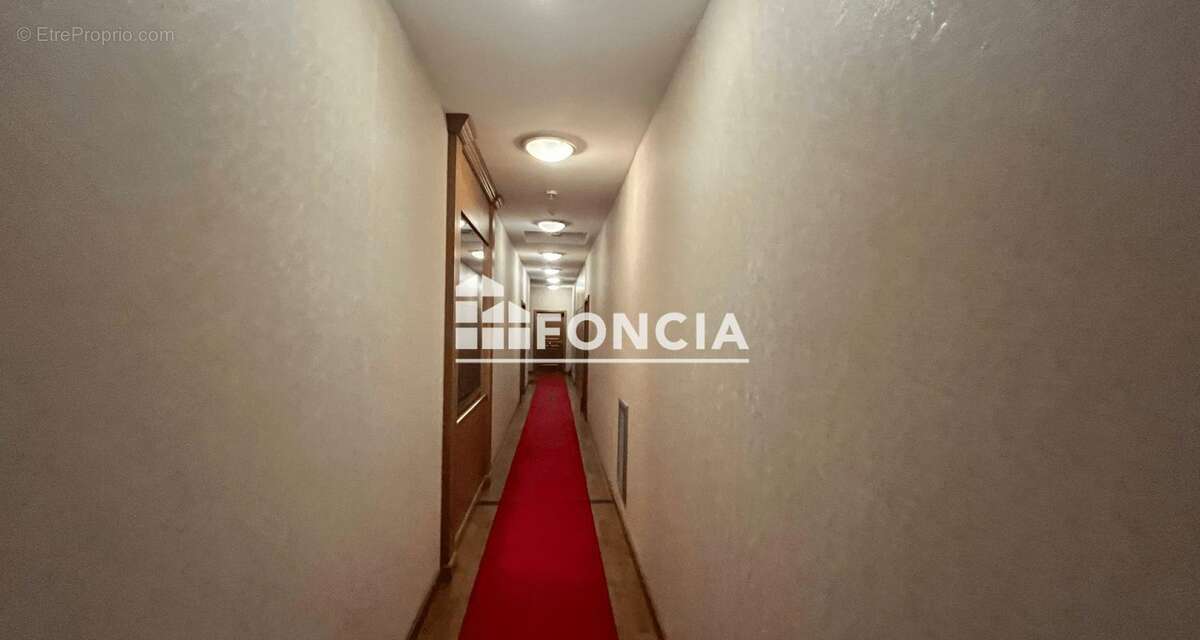 T2 récent  44 m2 en attique Résidence Dôme Impérial - photo 7