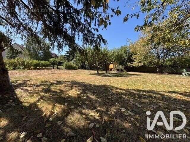 Terrain 683 m² à Joue-Les-Tours  - photo 4