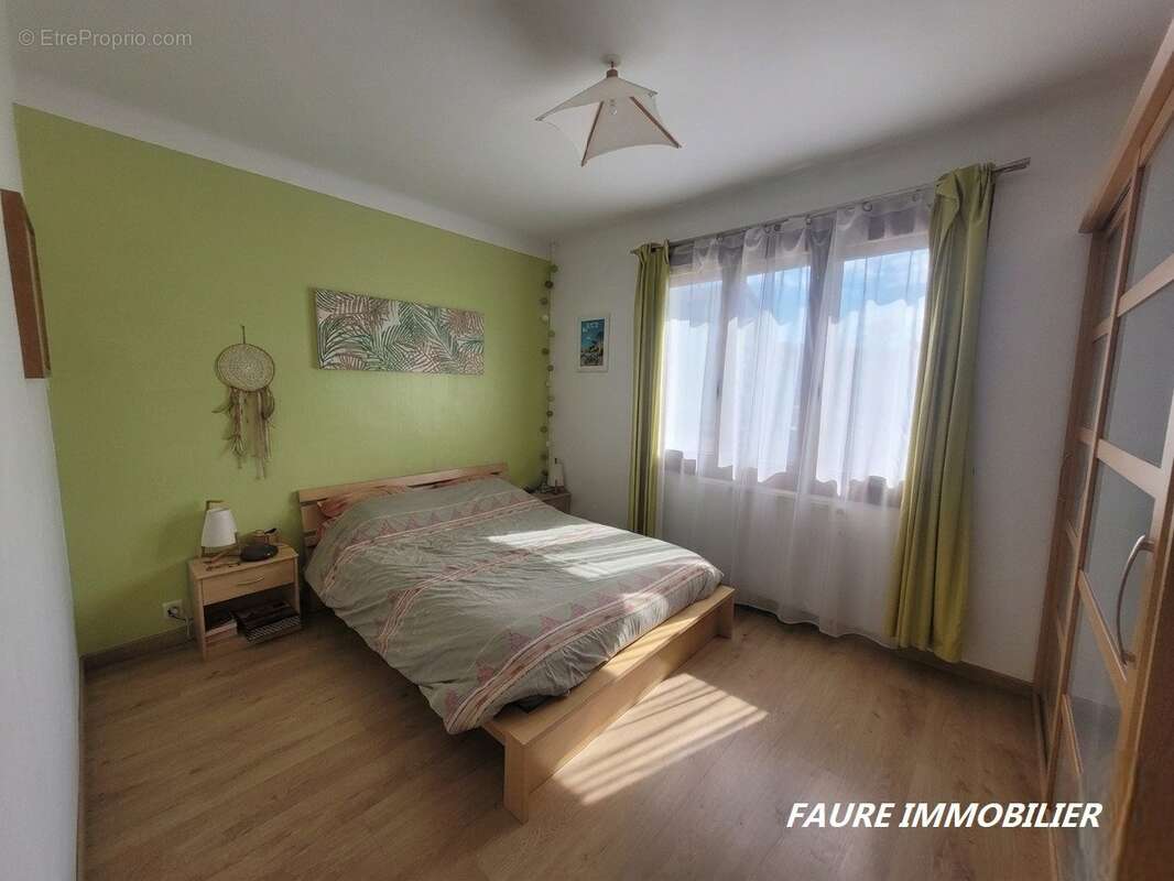 Maison à CREMIEU