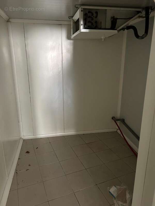 Commerce à ESCAUDOEUVRES