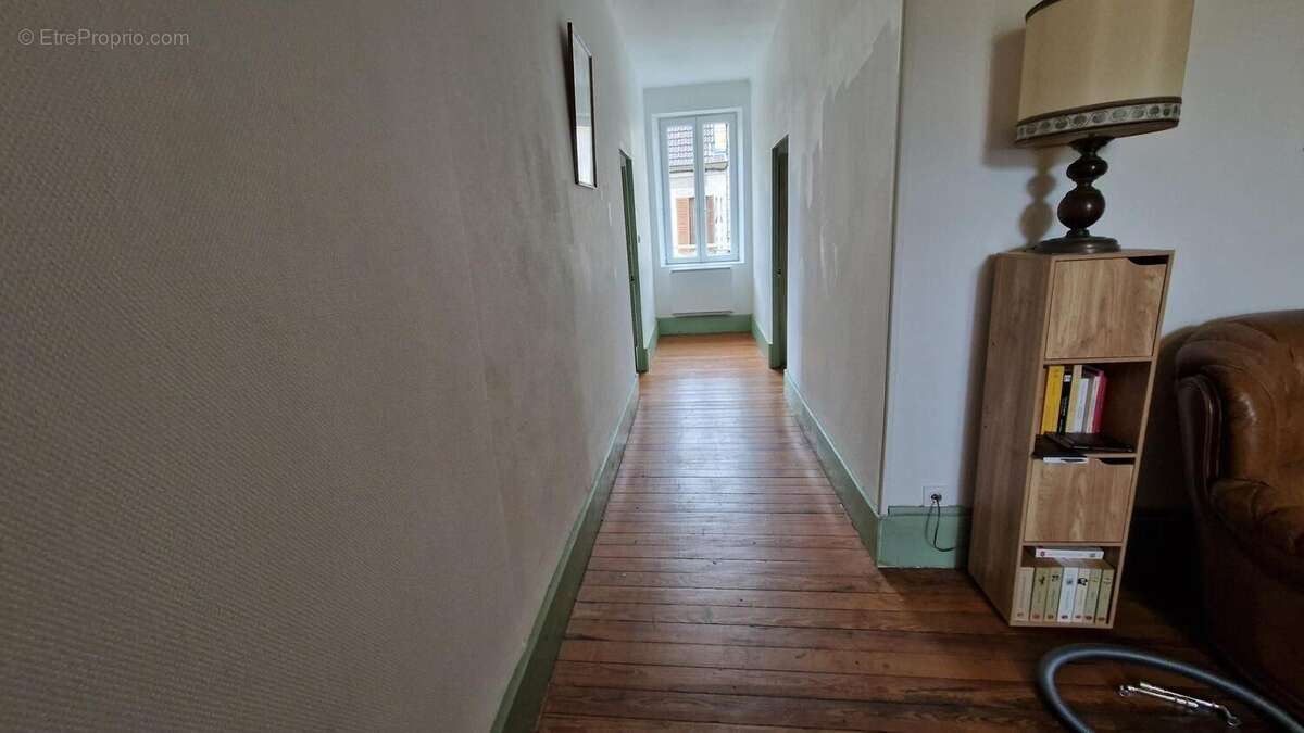 Photo 8 - Appartement à LA GUERCHE-SUR-L'AUBOIS