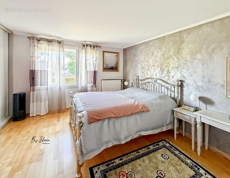 Maison à BUSSY-SAINT-GEORGES