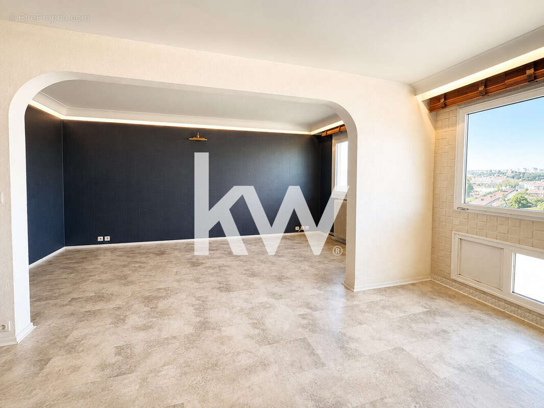Appartement 74 m² à Saint-Etienne  - photo 5